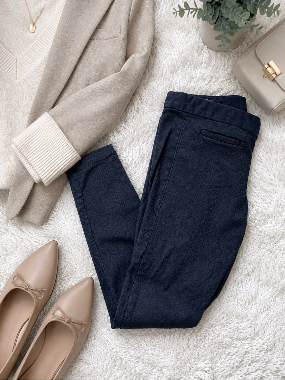 Khakis By Gap Super Skinny Pants in Charcoal Gray